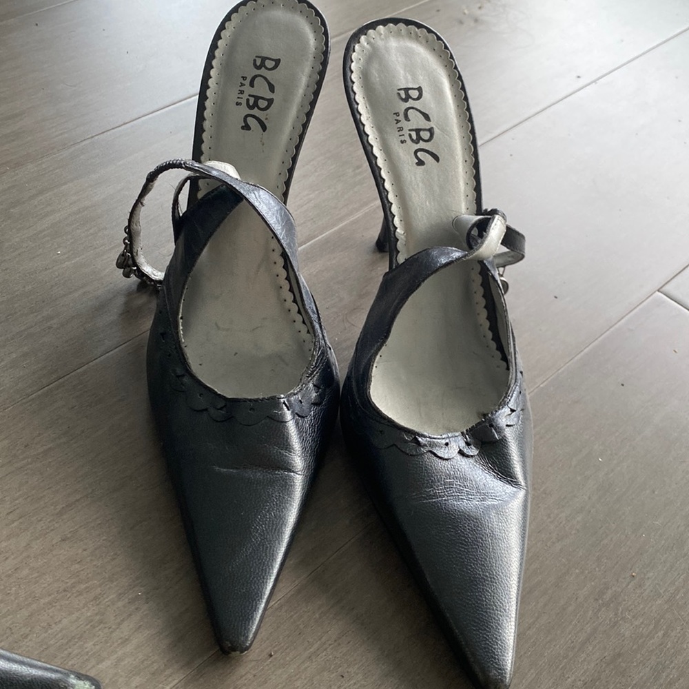 BCBG Pumps, black heel shoes